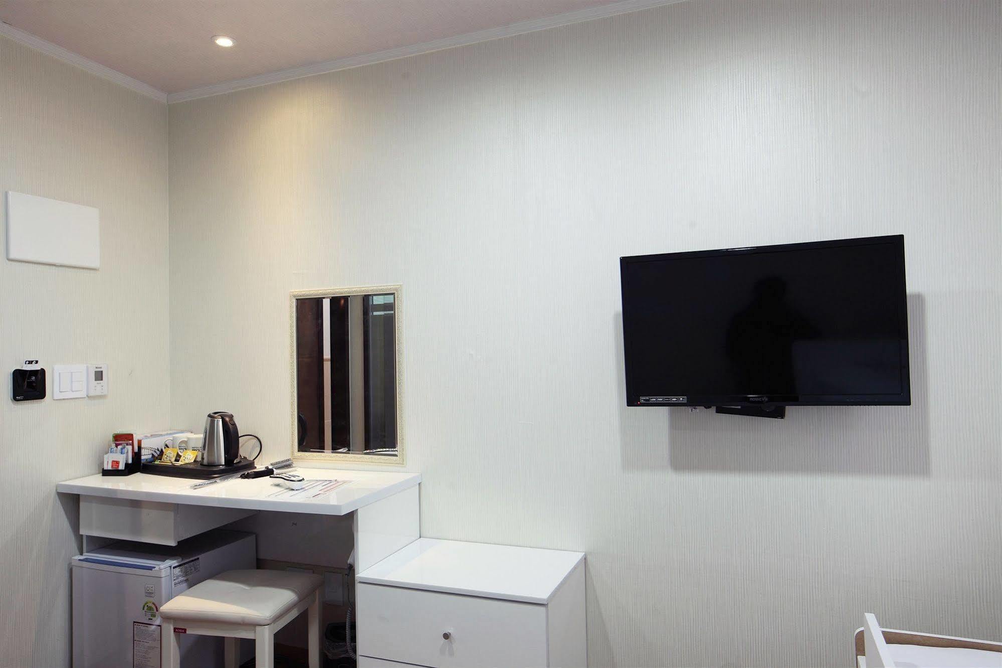 Chloe Guesthouse Gangnam ソウル特別市 エクステリア 写真